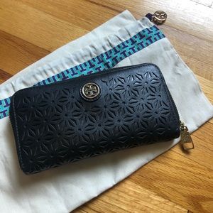 Tory Burch wallet